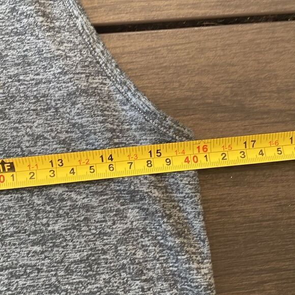 Nike Dri fit gray tank top size XS - Picture 6 of 7